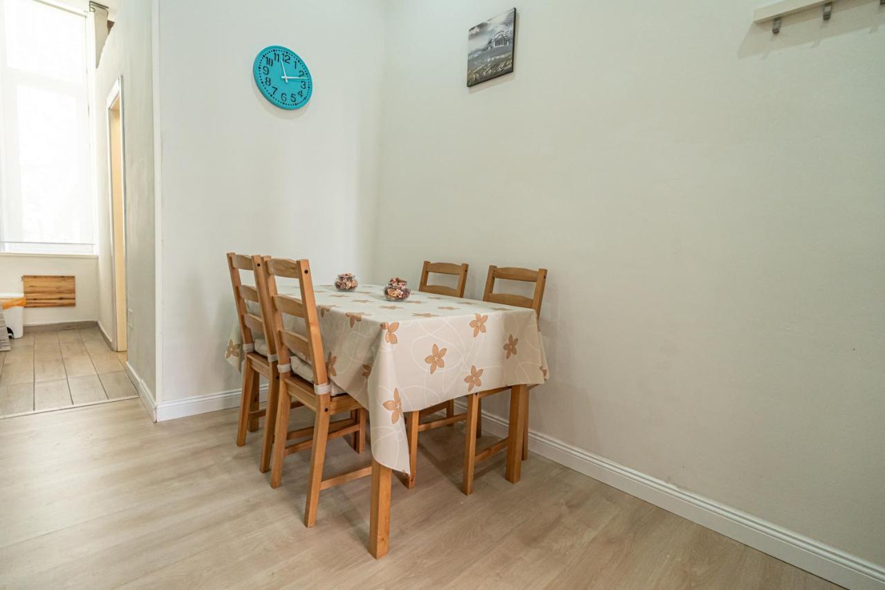 Casa Vacanze Decumano 18 Νάπολη Εξωτερικό φωτογραφία
